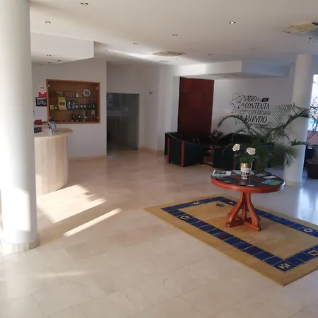 מלון La Fontaine 3*