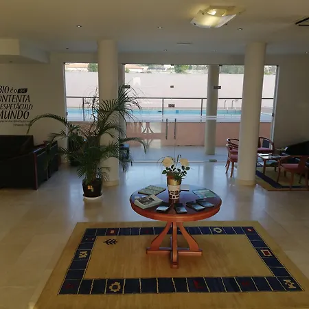 La Fontaine 3* איזמוריס