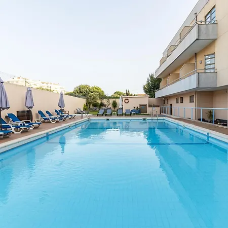 Отель La Fontaine