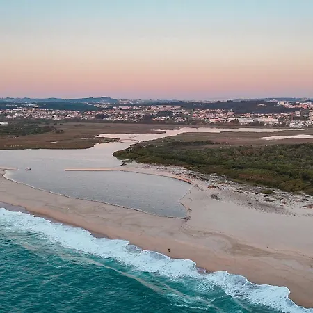 La Fontaine Отель Эшмориш