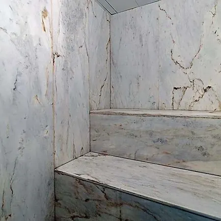Ξενοδοχείο La Fontaine 3*