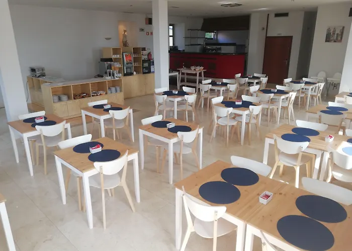 La Fontaine 3* Эшмориш