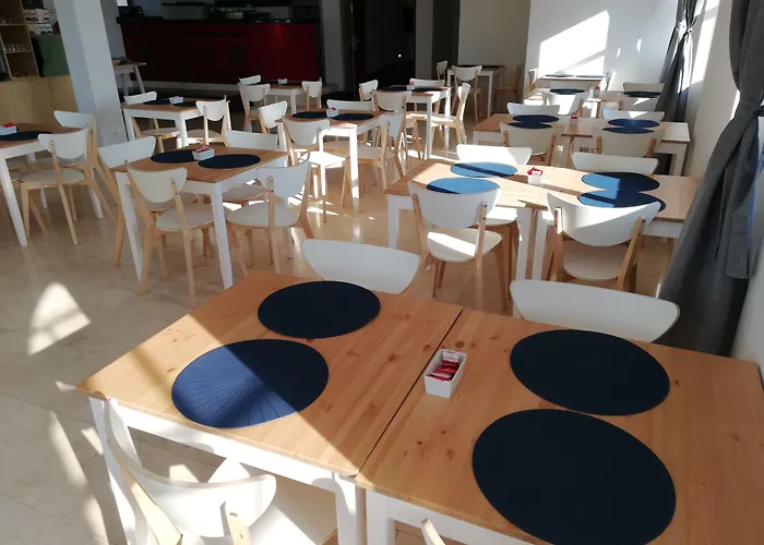 La Fontaine 3* Эшмориш