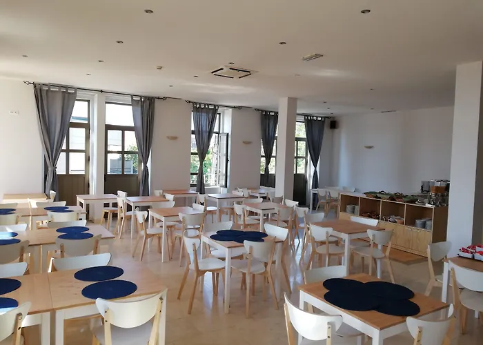 La Fontaine 3* Эшмориш