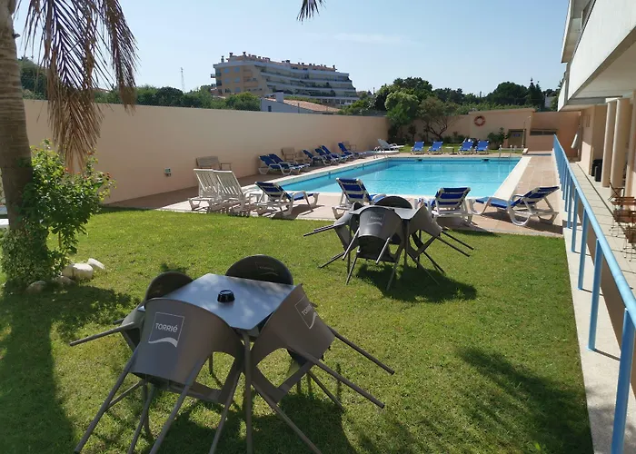 La Fontaine 3* Эшмориш