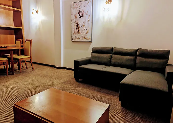 La Fontaine Отель Эшмориш