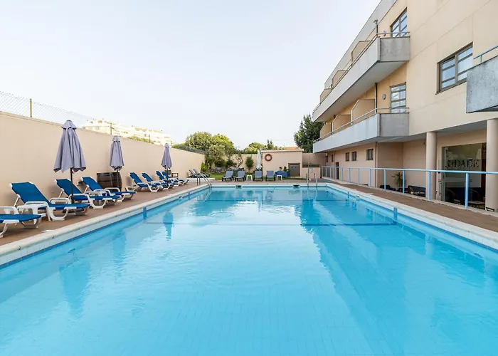 Отель La Fontaine